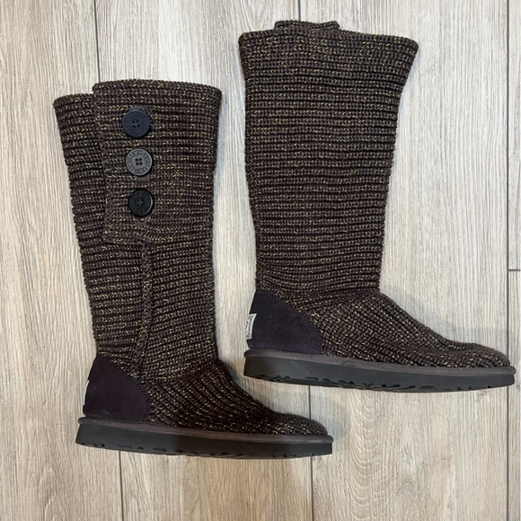 UGG Women Classic Cardy Size 8 NWOT - Picture 2 of 6